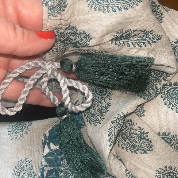 World Market boho style top with tasseled sleeves.  Size large - Picture 11 of 11